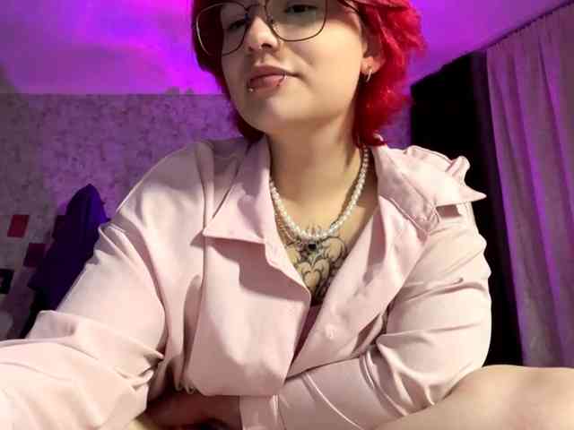 YoungAvenoso webcam