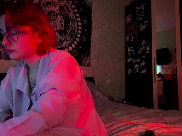 YoungAvenoso webcam