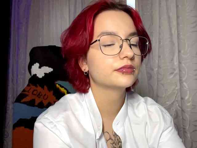 YoungAvenoso webcam