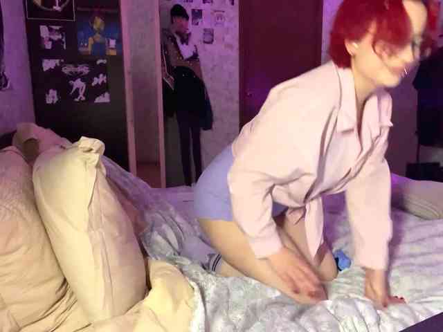 YoungAvenoso webcam