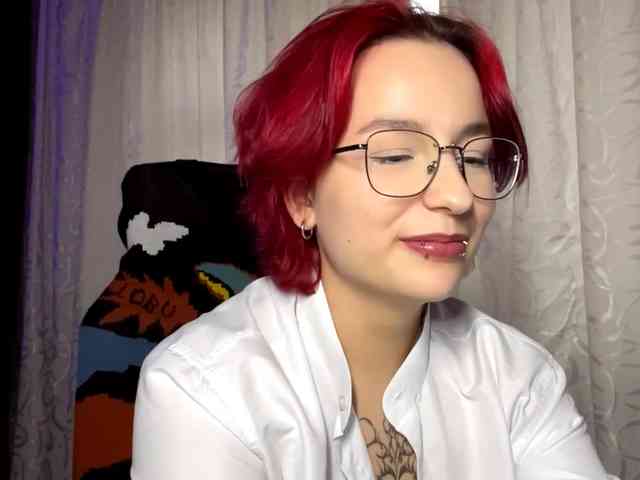 YoungAvenoso webcam