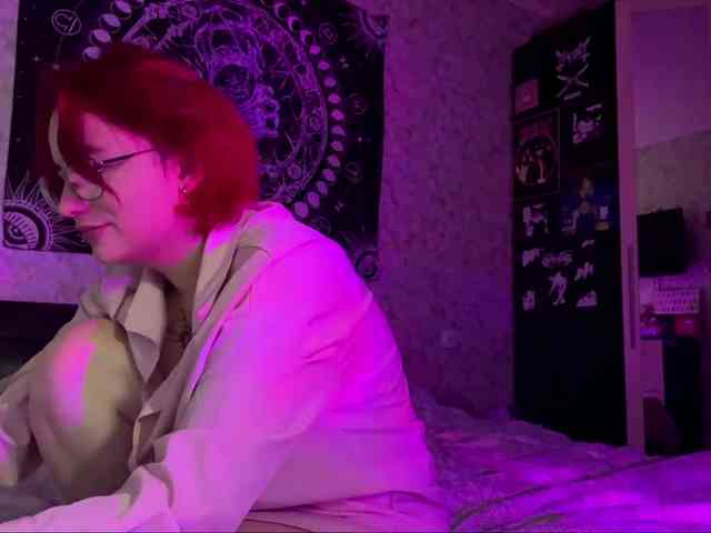 YoungAvenoso webcam