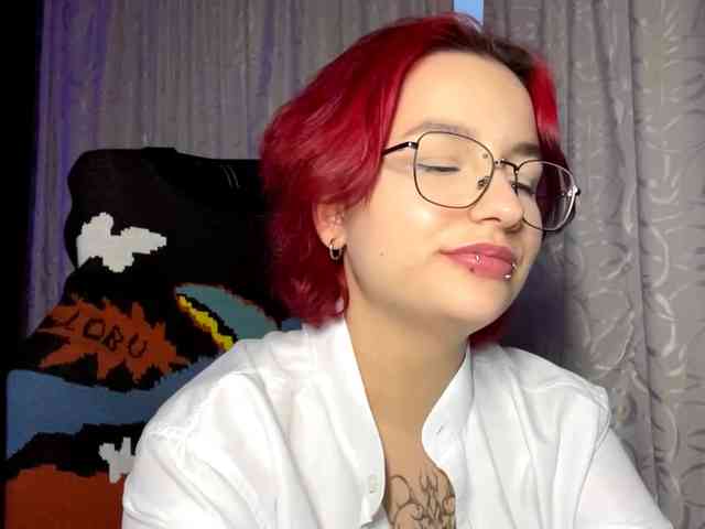 YoungAvenoso webcam