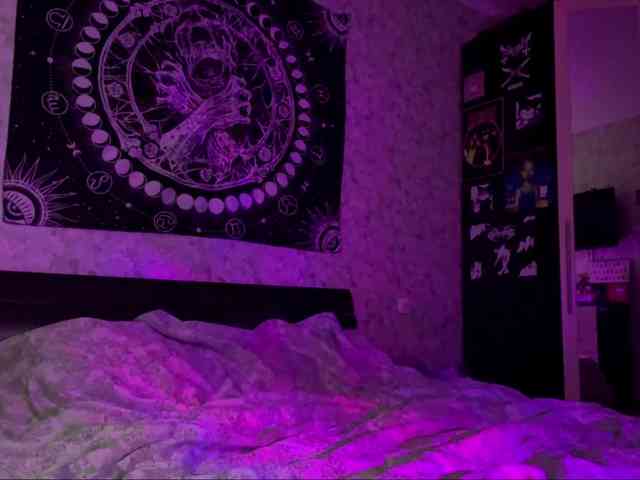 YoungAvenoso webcam