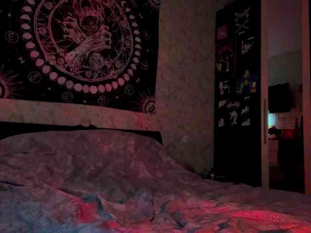 YoungAvenoso webcam