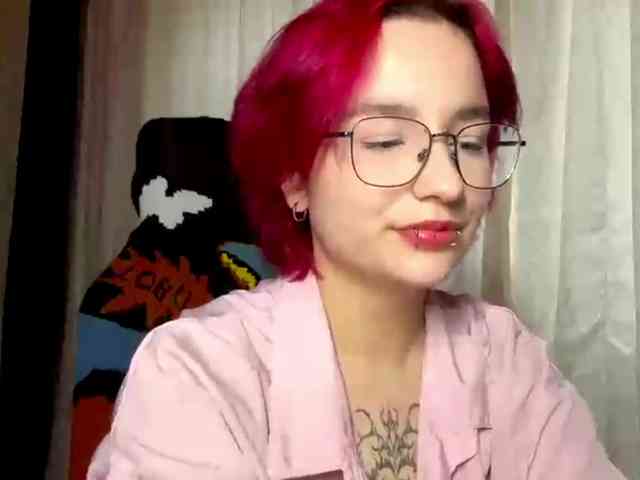 YoungAvenoso webcam