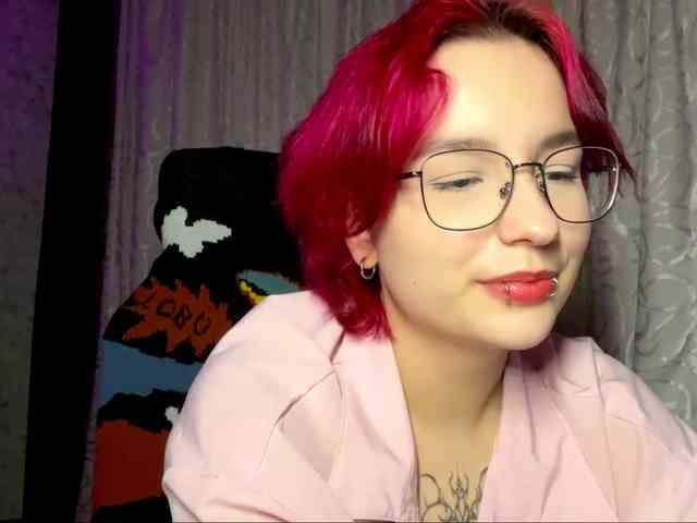YoungAvenoso webcam