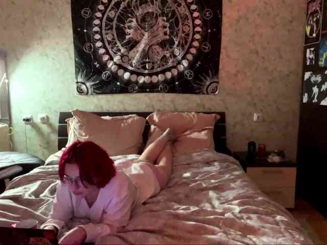 YoungAvenoso webcam