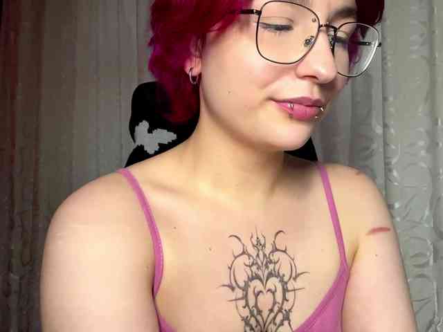 YoungAvenoso webcam