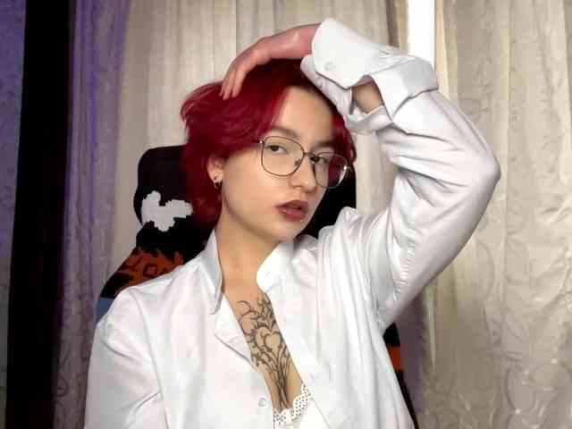 YoungAvenoso webcam