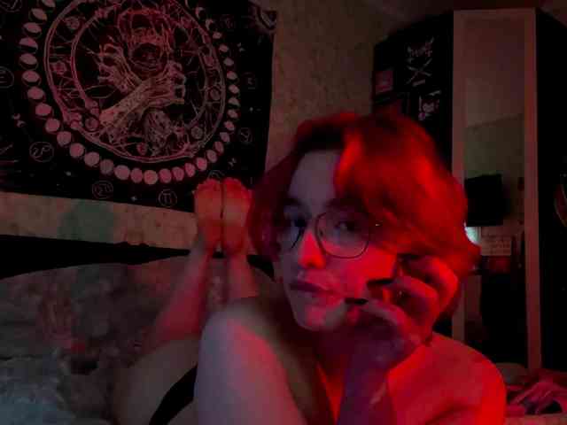 YoungAvenoso webcam
