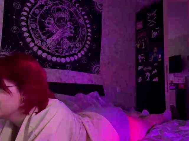 YoungAvenoso webcam
