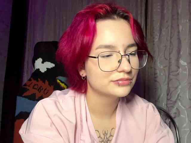 YoungAvenoso webcam