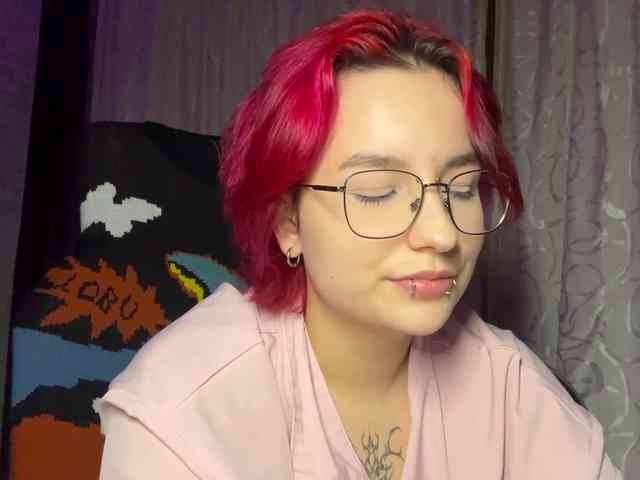 YoungAvenoso webcam