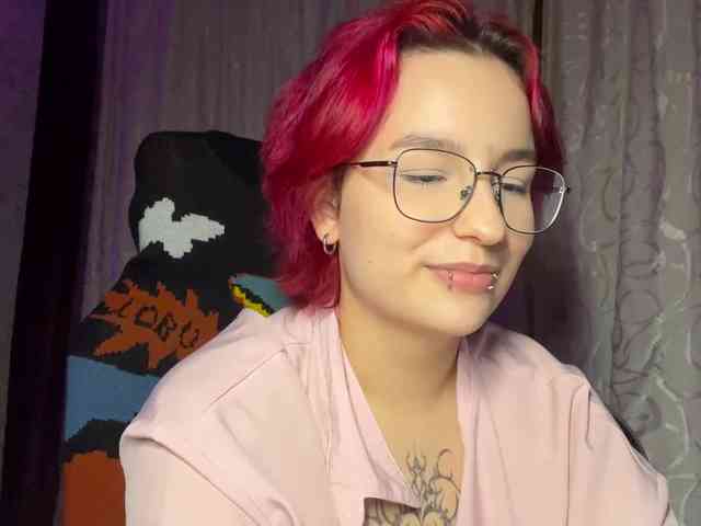 YoungAvenoso webcam