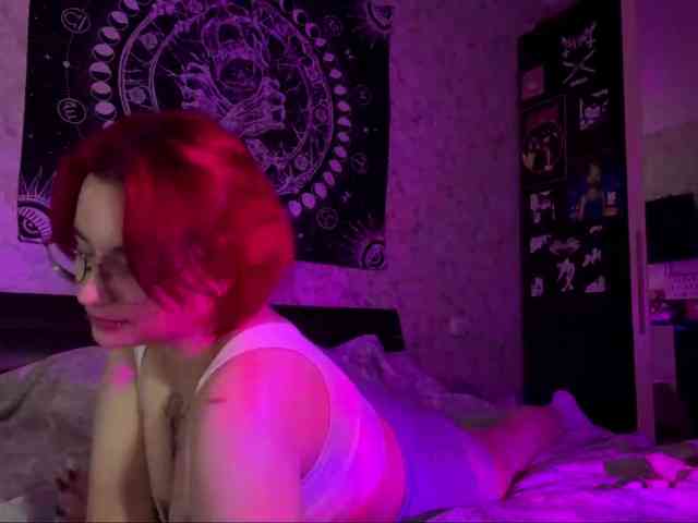YoungAvenoso webcam