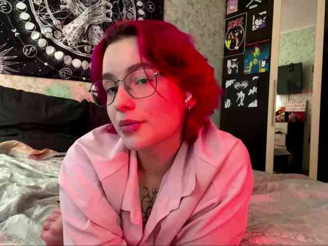 YoungAvenoso webcam