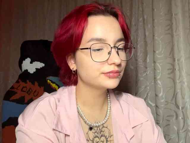 YoungAvenoso webcam