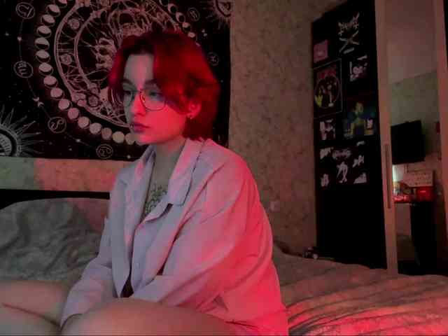 YoungAvenoso webcam