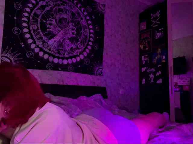 YoungAvenoso webcam