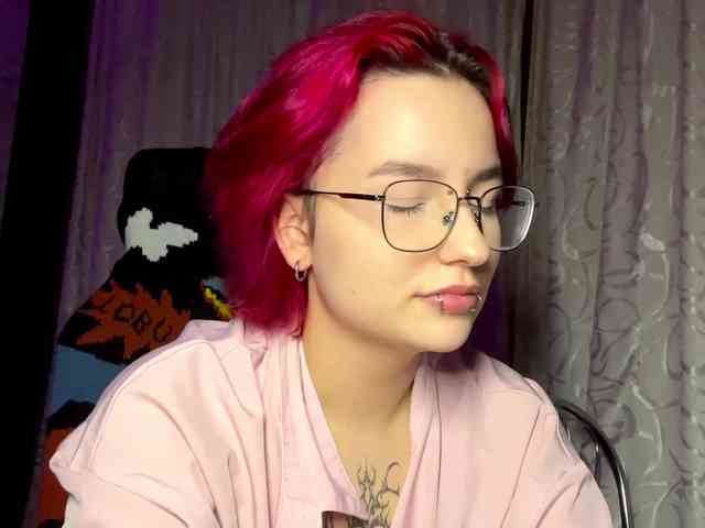 YoungAvenoso webcam