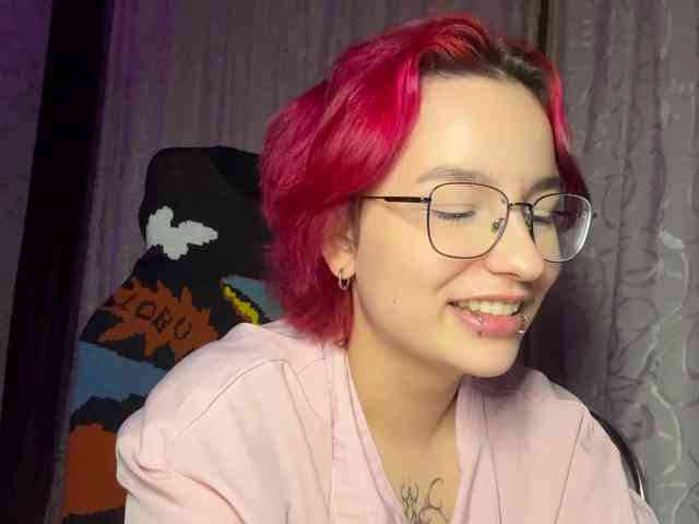 YoungAvenoso webcam