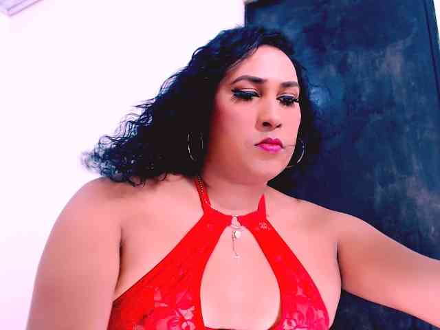 alondrabitch Live Webcam on BongaCams