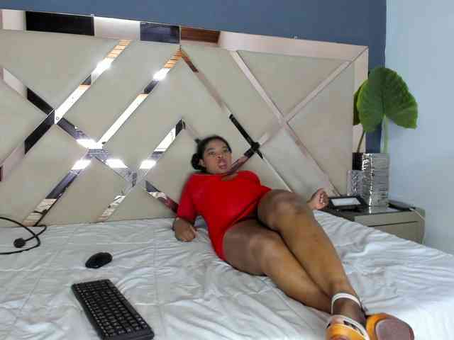KattyBrown webcam