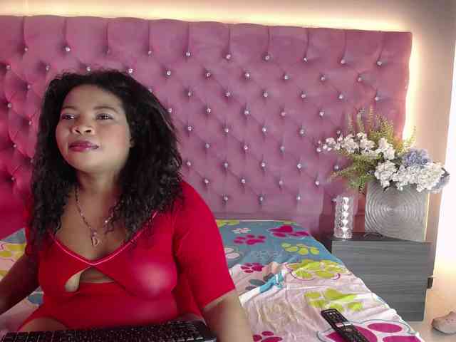 KattyBrown webcam