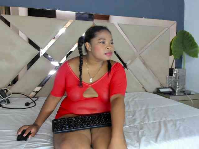 KattyBrown webcam
