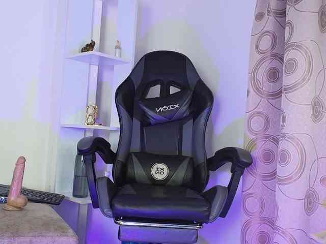 dakothabrown webcam