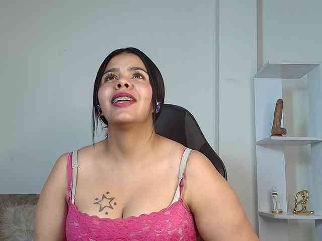dakothabrown Live Webcam on BongaCams