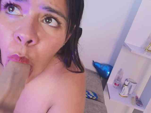 dakothabrown webcam