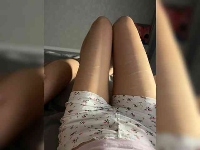 Lovemilss webcam