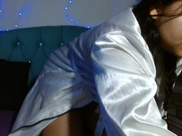 Yesamyn-Stone69's BongaCams show and profile