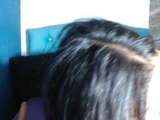 Yesamyn-Stone69 webcam