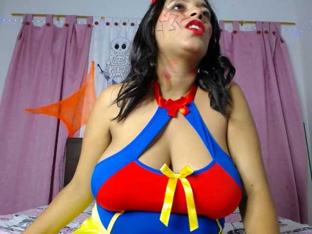 camila-sex from BongaCams is Freechat