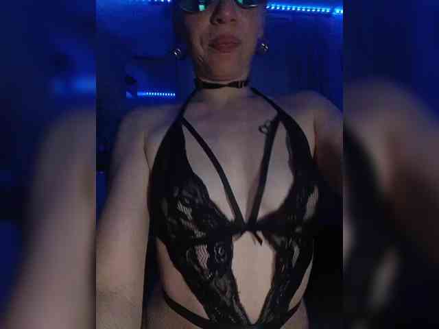 Bonnie777Clyde webcam