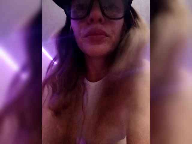 Bonnie777Clyde webcam