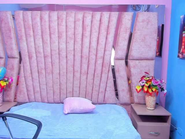 SarahSweett's BongaCams show and profile