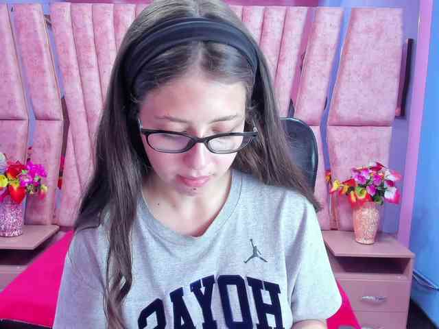 SarahSweett webcam