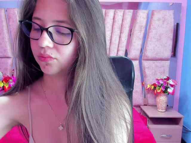 SarahSweett webcam