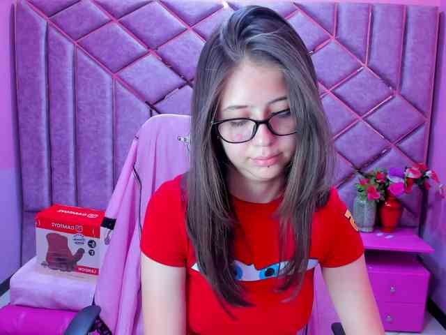 sarahsweett Live Webcam on BongaCams