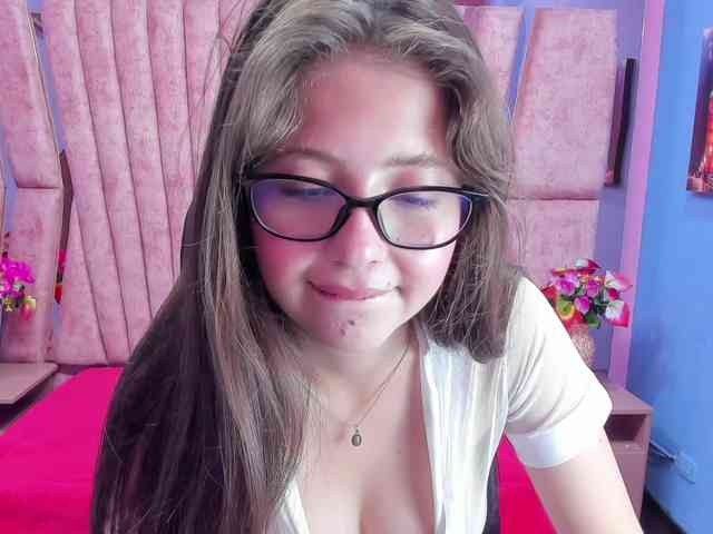 SarahSweett webcam