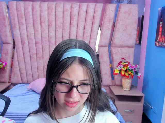 SarahSweett webcam