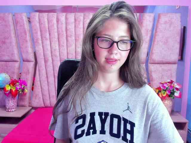 SarahSweett webcam