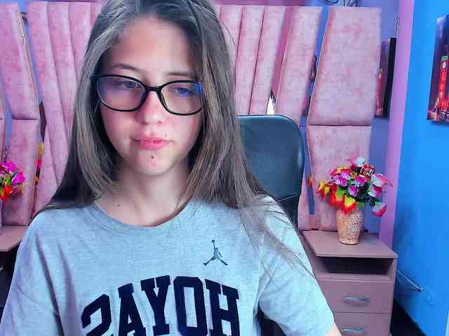 SarahSweett webcam