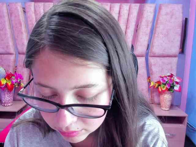 SarahSweett webcam