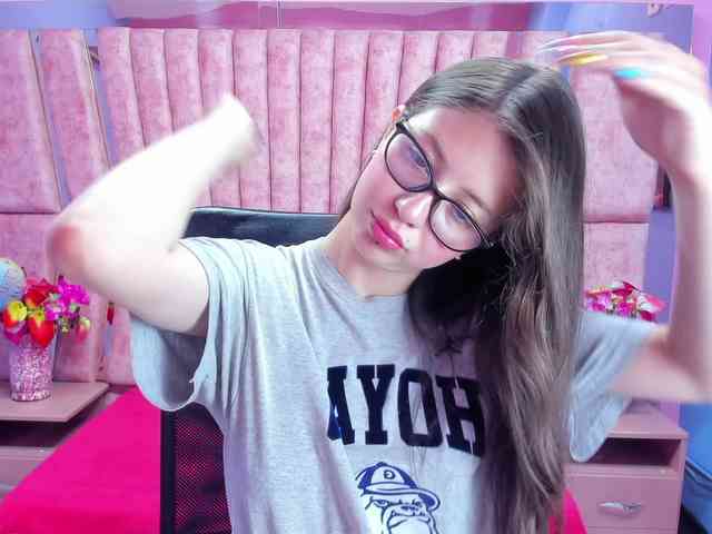 SarahSweett webcam