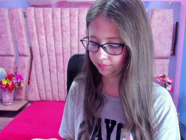 SarahSweett webcam